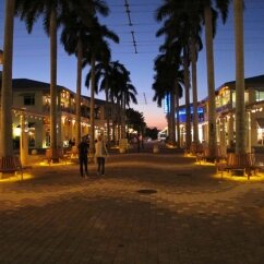 Grand Cayman, CI: Camana Bay Business District
